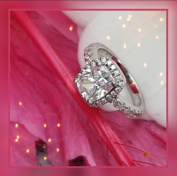 SOLD IN MOONGODDESSLUXE CLOSET - Picture 5 of 8